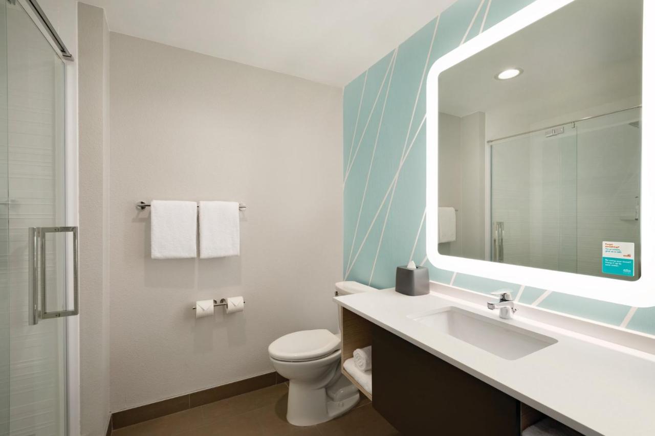 Avid Hotel Traverse City By Ihg 外观 照片