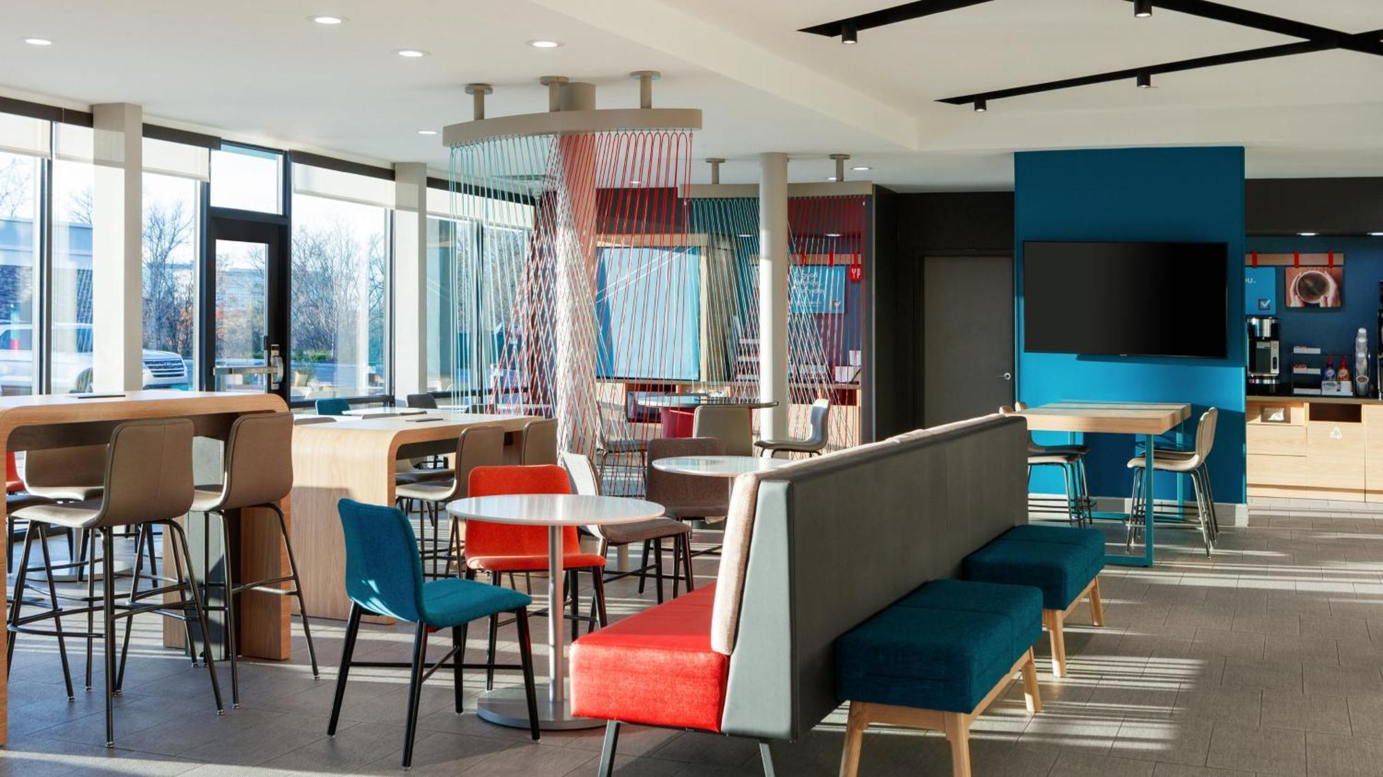 Avid Hotel Traverse City By Ihg 外观 照片